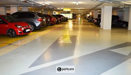 Parcheggio G2 Aeroporto Nizza foto 2