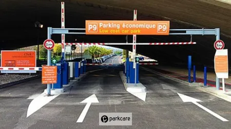 Parcheggio P9 Aeroporto Nizza foto 4