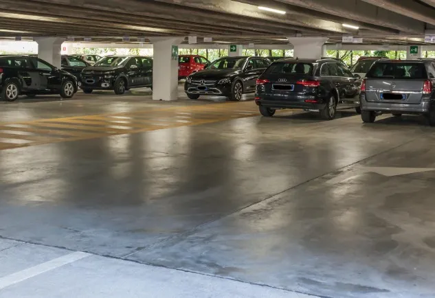 Le Torri Parking