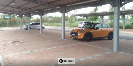 Parcheggio P2 Terminal Aeroporto Orio al Serio foto 7