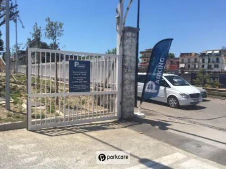 Parcheggio P1 Aeroporto Napoli foto 2
