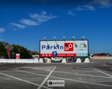 ParkinGO Fiumicino foto 1