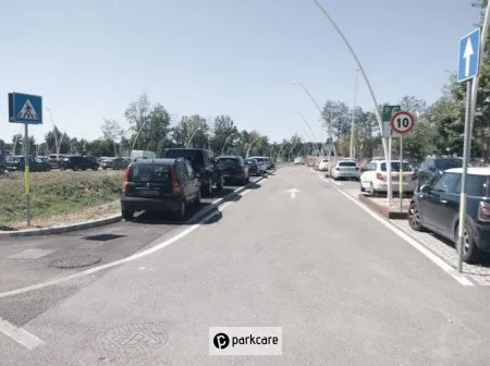 Parcheggio P6 Aeroporto Venezia foto 1