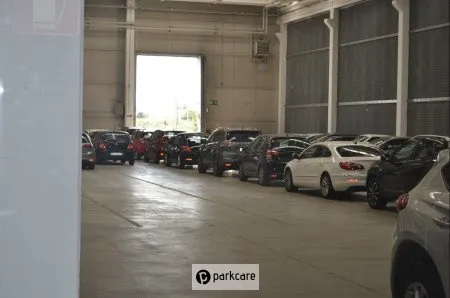 Low Cost New Parking foto 3