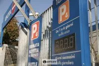 Parcheggio P4 Aeroporto Bologna foto 2