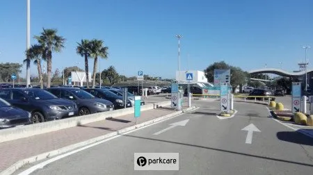 Parcheggio P1 Top&Comfort Aeroporto Brindisi foto 4