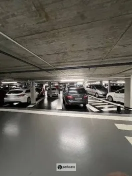 Parcheggio P26 Aeroporto Ginevra foto 2