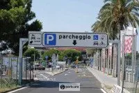 Parcheggio P2 Low Cost Aeroporto Genova foto 1