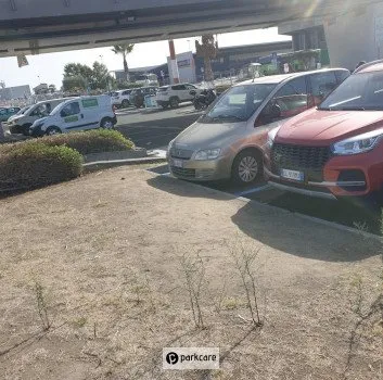 Parcheggio P3 Sosta Breve Aeroporto Catania foto 2