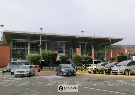 Parcheggio P4 Aeroporto Napoli foto 1