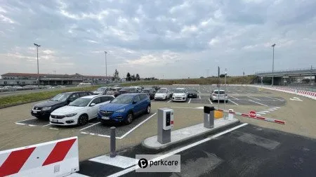 Parcheggio P-C Low Cost Aeroporto Torino foto 1